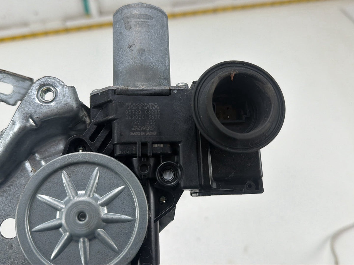 2012-2017 Toyota Camry Front Left Driver Side Power Window Lift Motor OEM