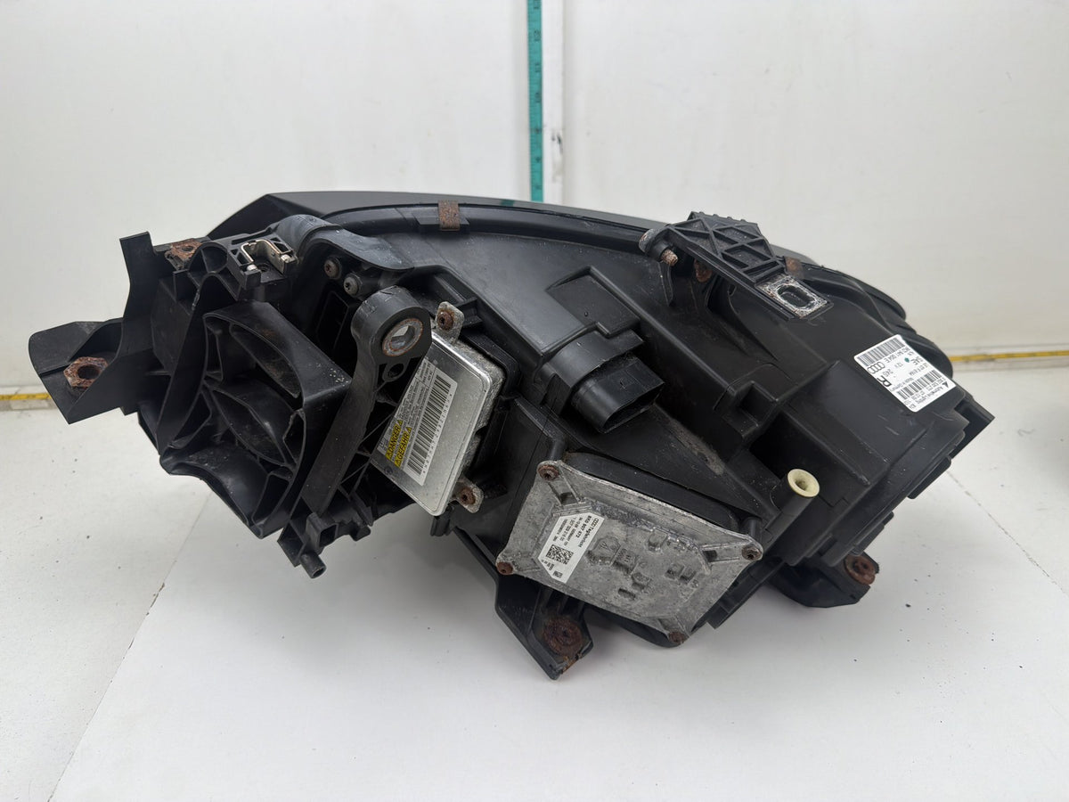 2009-2012 Audi A4 Right Passenger Side Headlight Headlamp 8K0941004E OEM