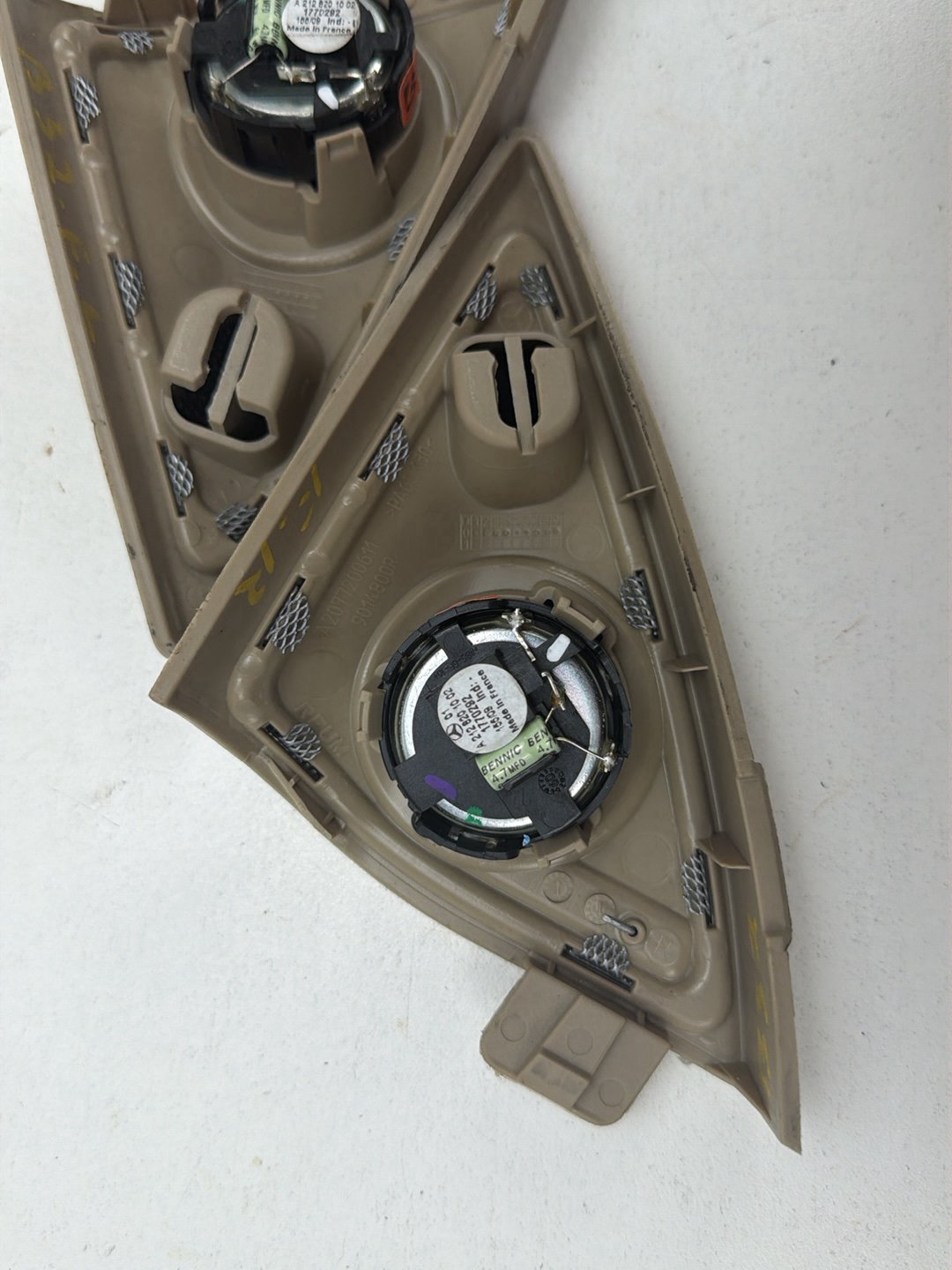 2010-2013 Mercedes-Benz E-Class-Front Left&Right Door Corner Trim 2128201002 OEM