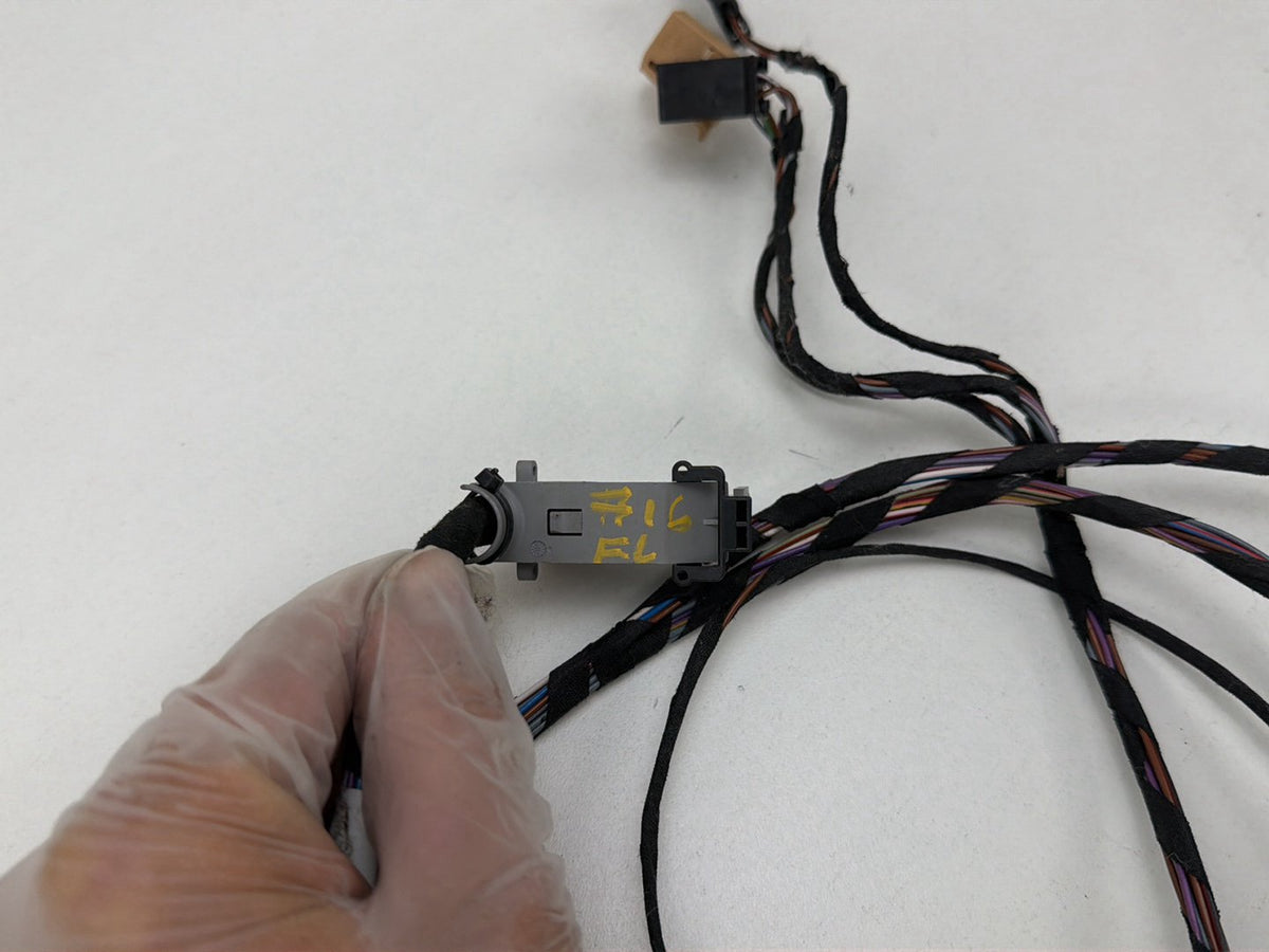 2003-2006 Porsche Cayenne Front Left Driver Door Wiring Harness 7L5971121 OEM