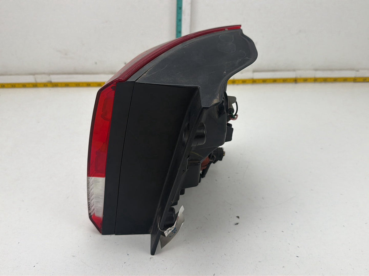 2014-2015 Kia Sorento Rear Left Side Outer Tail Light 924011U500 OEM