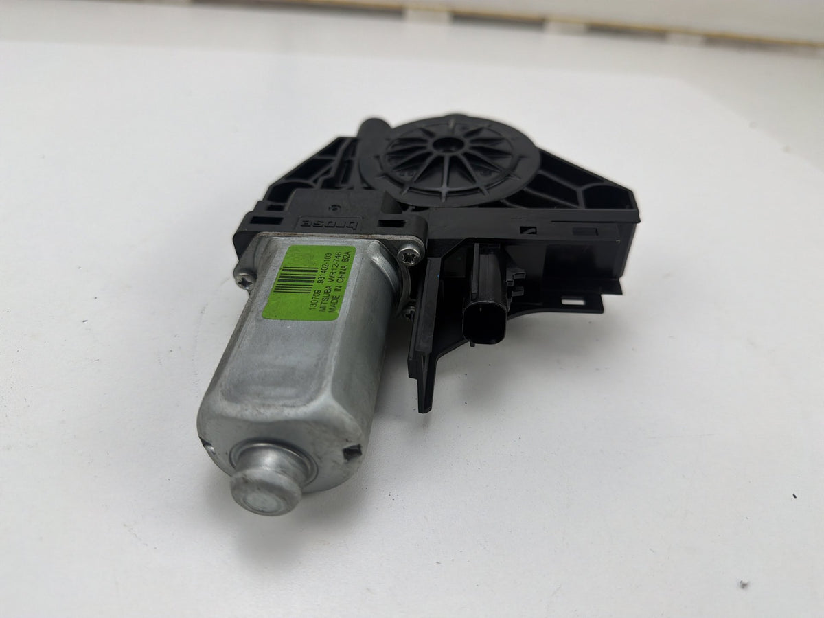 2014-2021 Jeep Grand Cherokee Rear Left Side Door Control Module 931402-103 OEM
