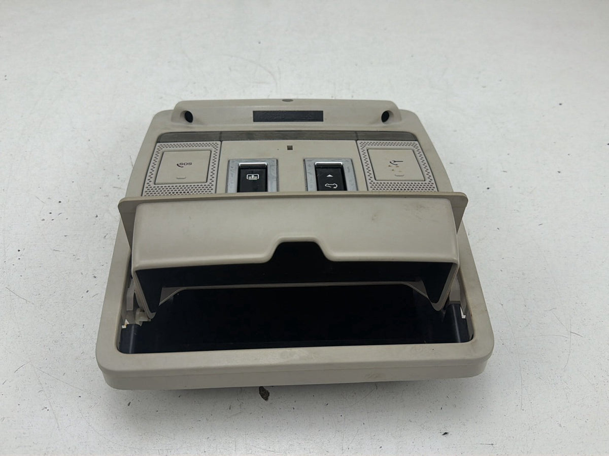 2017-2020 Jaguar F-Pace - Overhead Console Dome Light HJ32-519A58-A-PIA-26 OEM