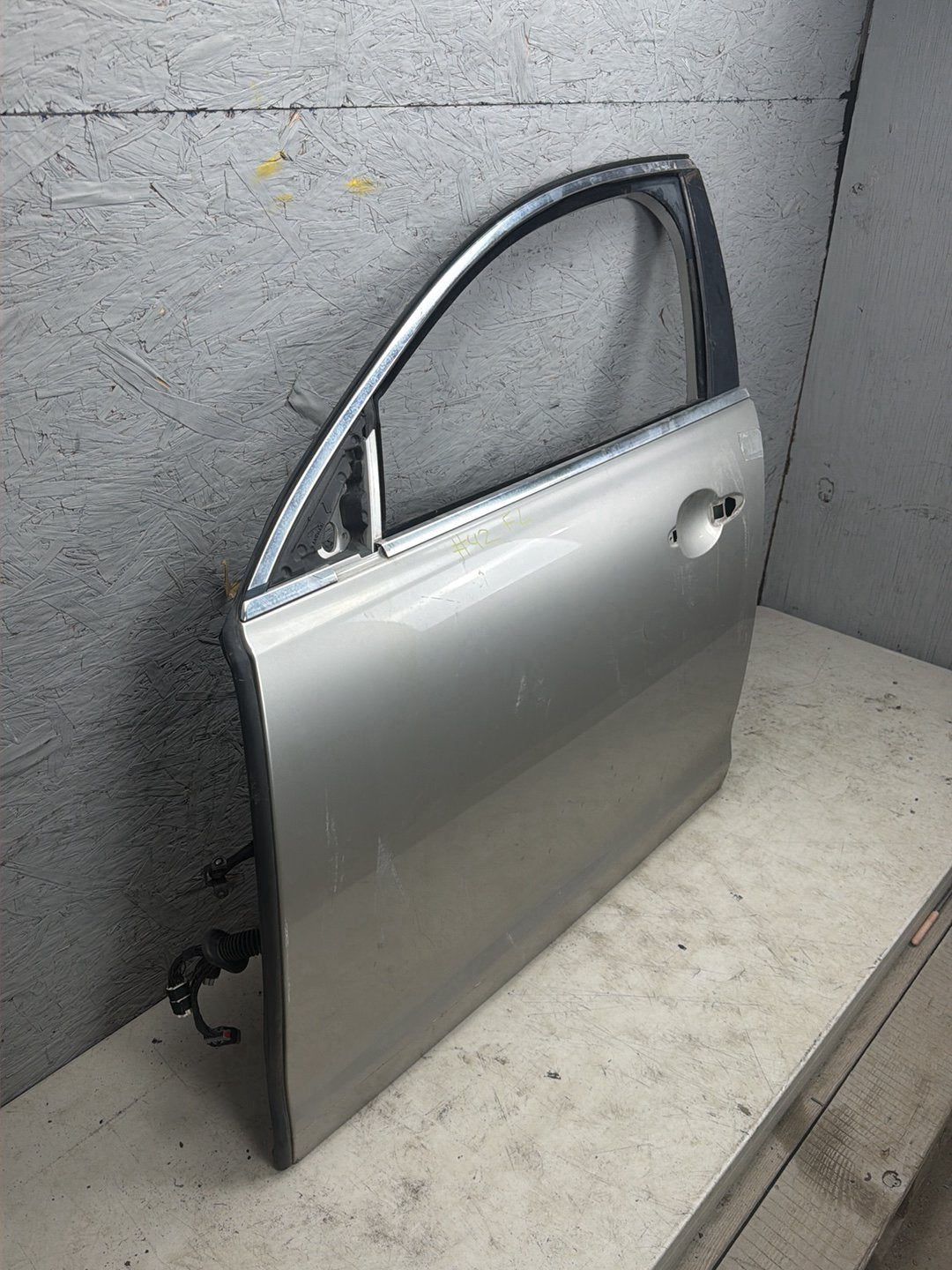 2014-2019 Jaguar XJ Front Left Driver Side Door Shell 9320221 OEM