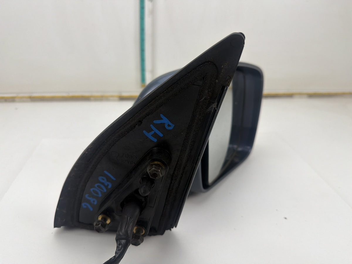2001-2007 Toyota Highlander Right Passenger Side View Door Mirror E4012142 OEM