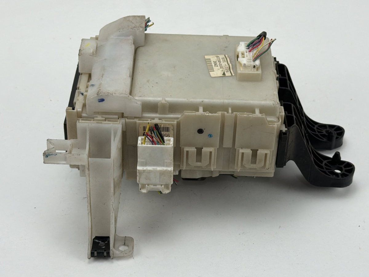 2009-2010 Pontiac Vibe Interior Cabin Fuse Box Relay Block 82730-01031 OEM