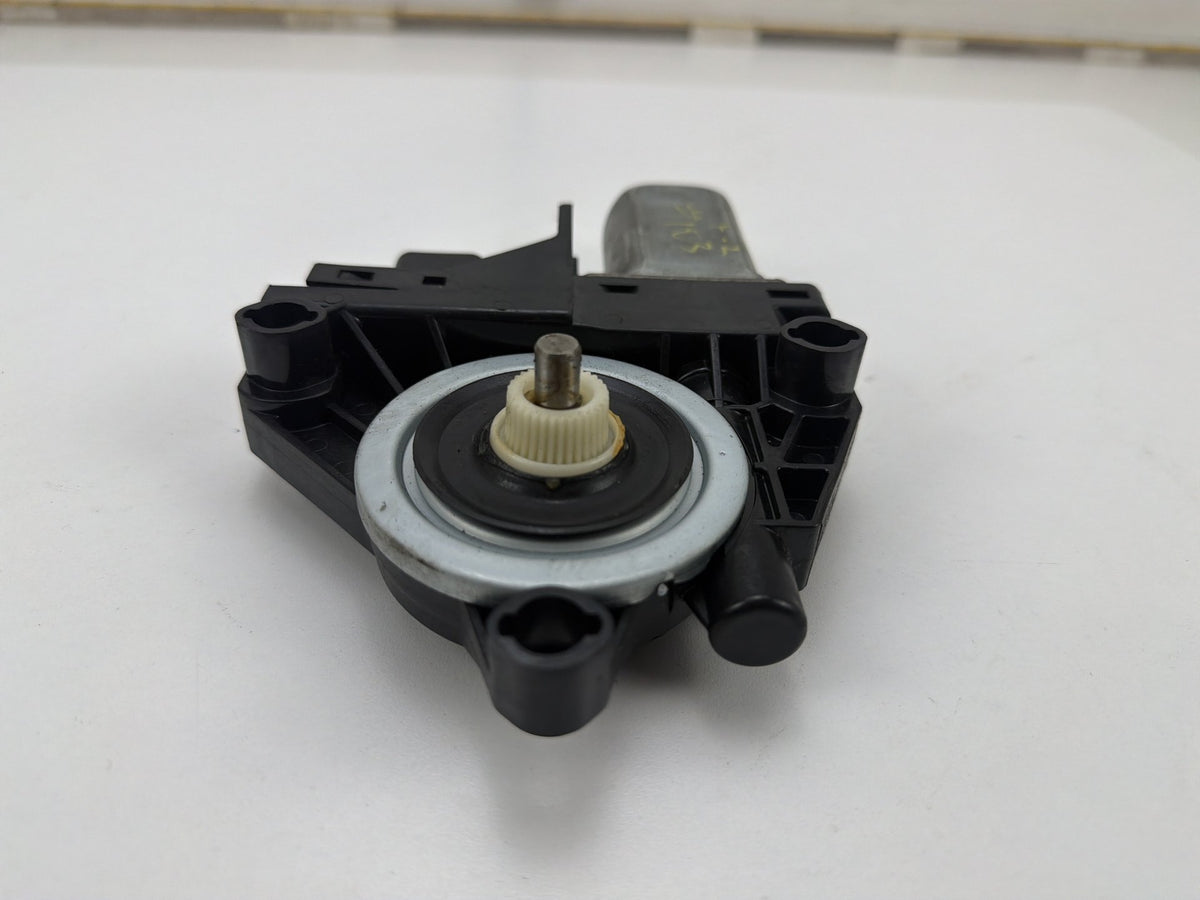 2014-2021 Jeep Grand Cherokee Front Left Driver Side Window Motor 931401-103 OEM