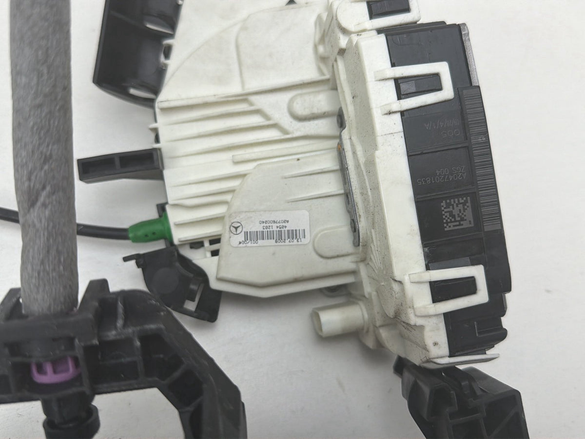 2010-2013 Mercedes-Benz E-Class-Right Front Door Lock Actuator 45021203 OEM