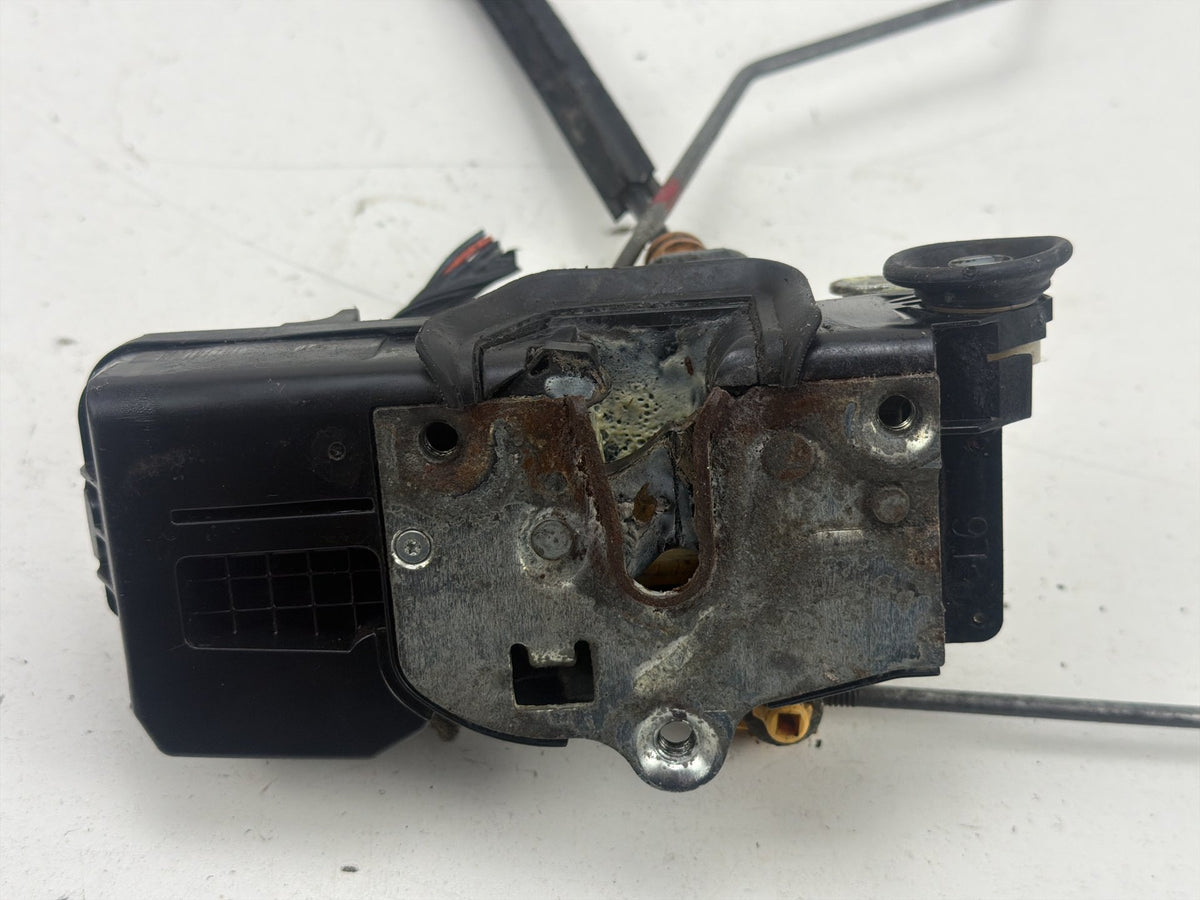 2007-2014 GMC DENALI GMT900 Rear Left Driver Side Power Door Lock Actuator OEM