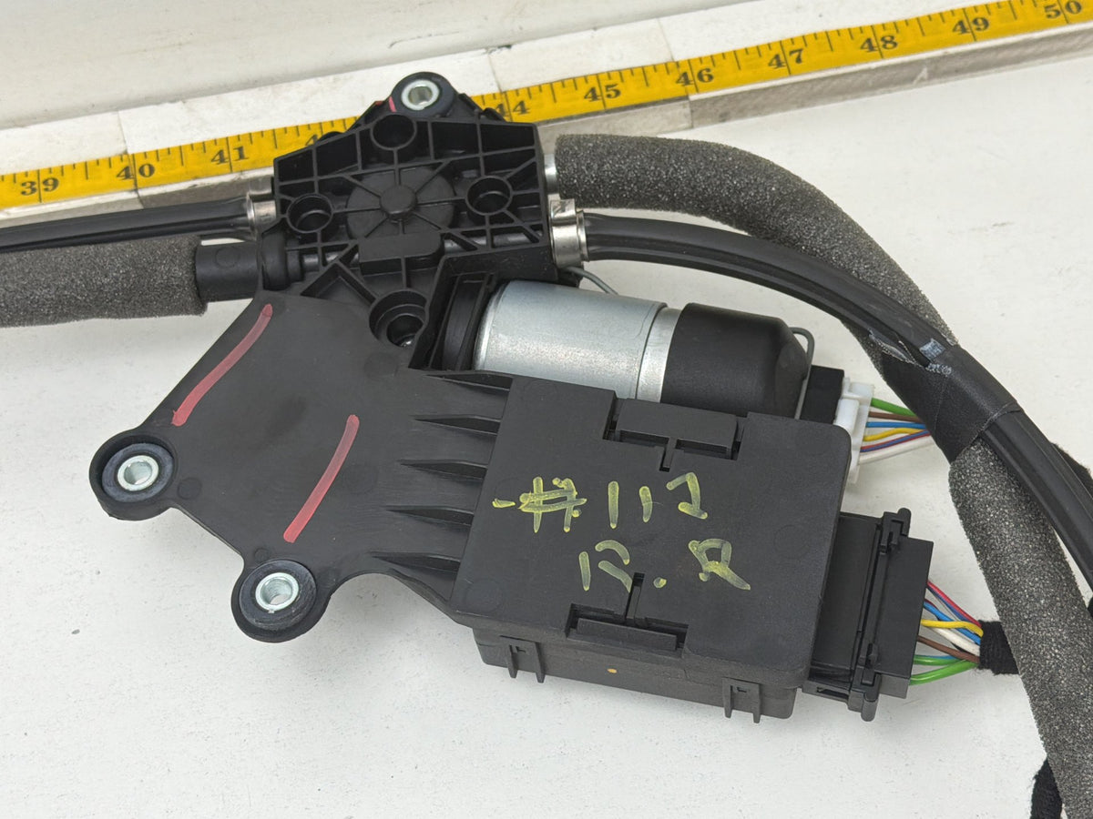 2014-2021 Maserati Quattroporte Rear Right Side Door Power Sunshade Motor OEM