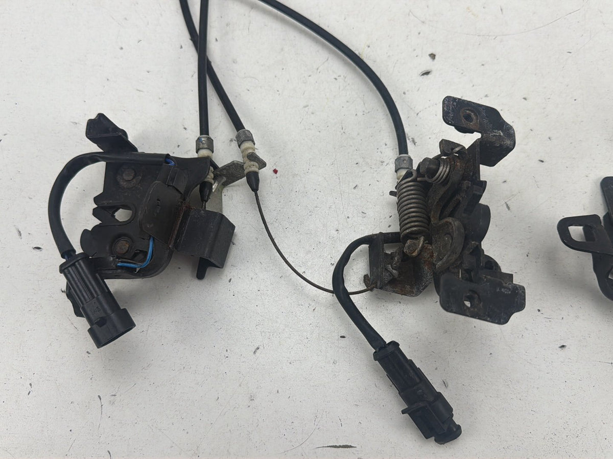 2014-2017 Maserati Ghibli III M157 Front Hood Latch Lock Actuator Cable Set OEM