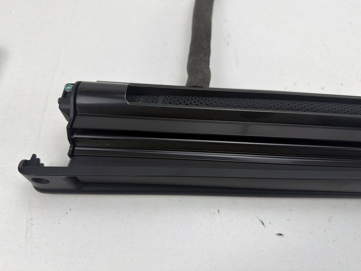 2014-2021 Maserati Quattroporte Rear Right Side Door Power Sunshade Motor OEM