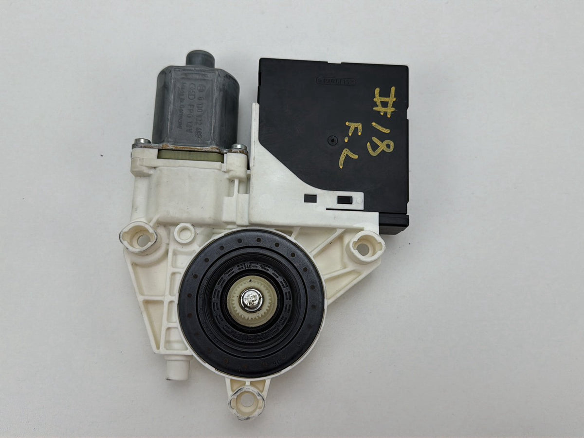 2013-2017 Volkswagen Tiguan Left Front Window Regulator/Motor 5N0959701F OEM