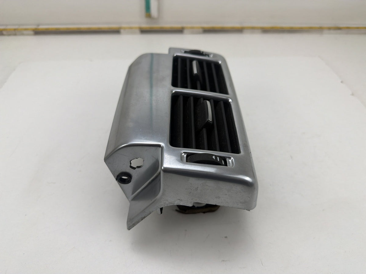 2010-2013 Land Rover Range Rover Rear Console Air Vent LRGJBD500220PUY OEM