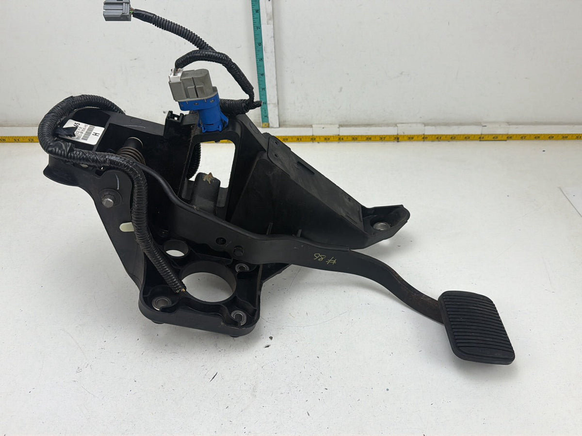 2011-2019 Ford Explorer Brake Pedal Assembly OEM