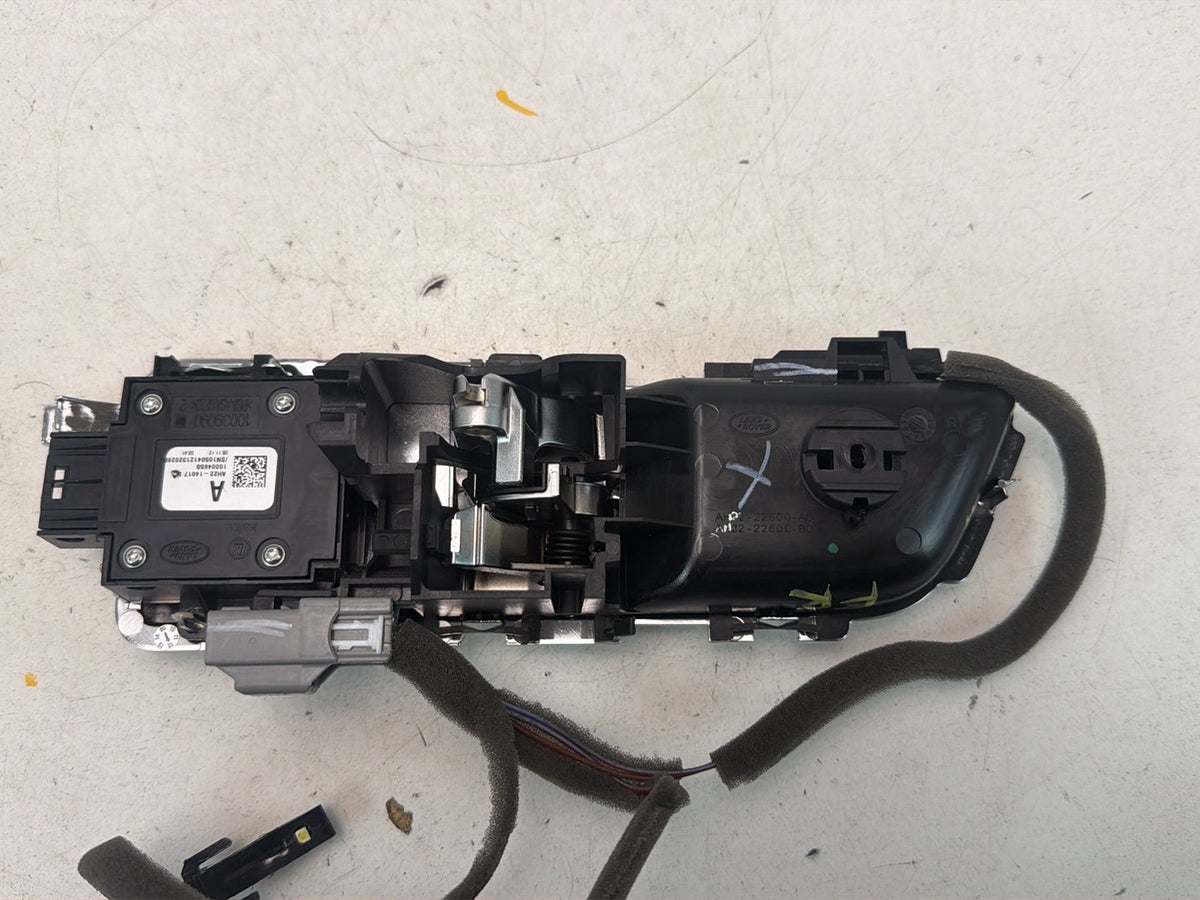 2010-2013 Land Rover Range Rover Right Front Door Interior Handle AH22-14017 OEM