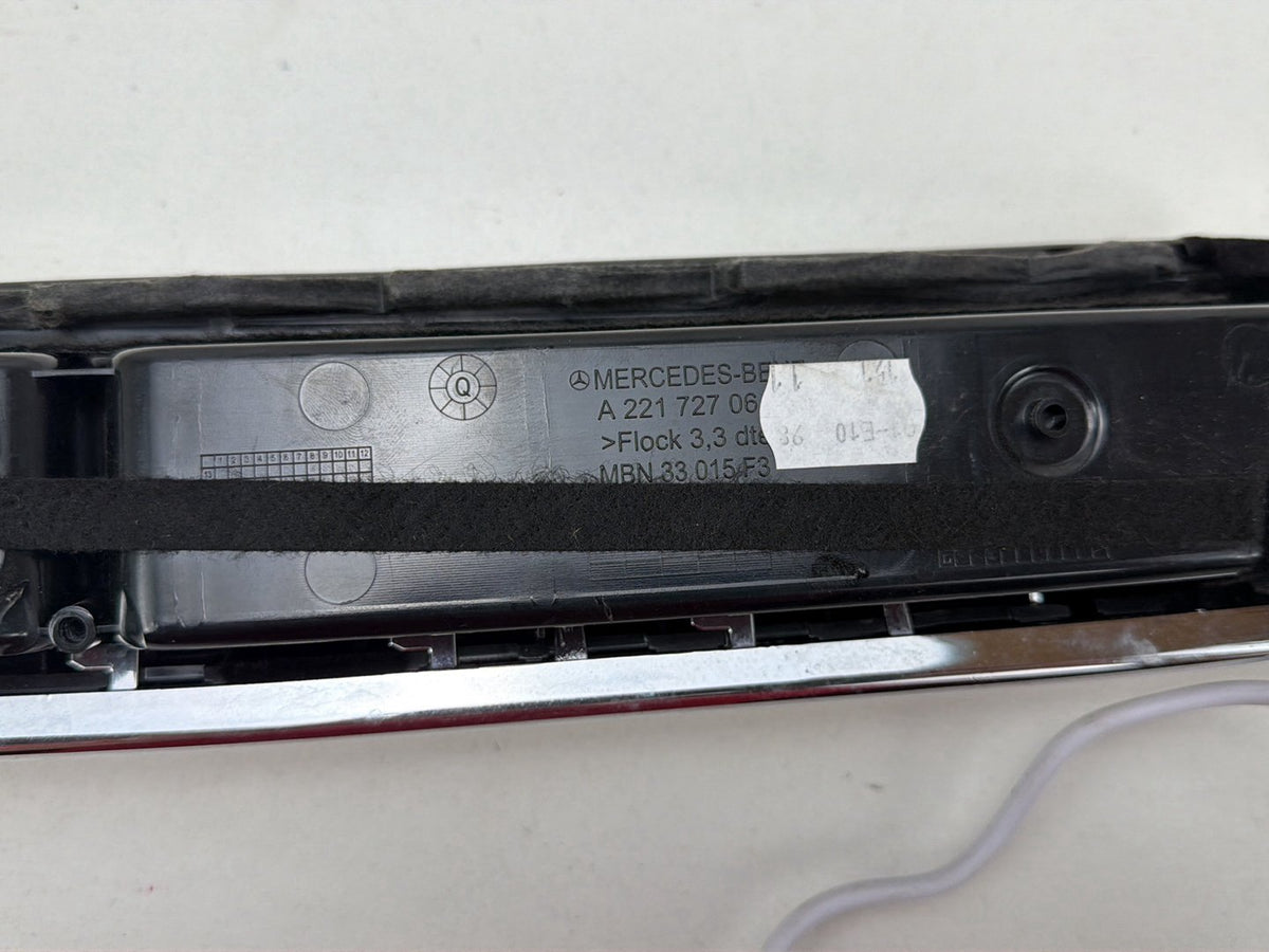 2007-2013 Mercedes-Benz S-Class W221 Front Right Interior Door Panel Armrest OEM