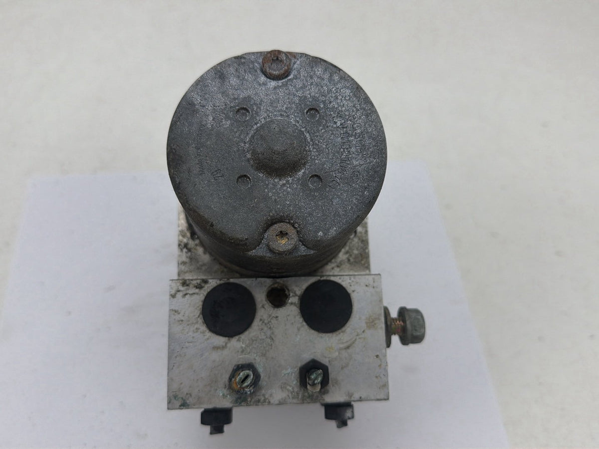 2001-2005 Volkswagen Passat ABS Pump Anti Lock Brake Module 3B0614111 OEM
