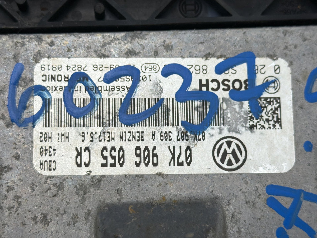 2013-2014 Volkswagen Passat 2.5L Engine Control Module 07K906055CR OEM