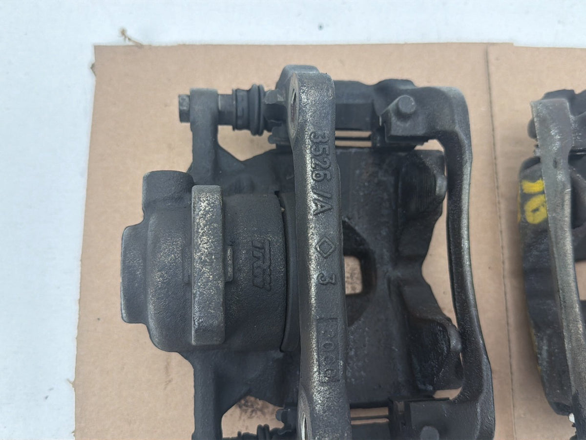 2007-2011 Mini Cooper Front Right Left Brake Calipers Set 3526/A 3525/A OEM