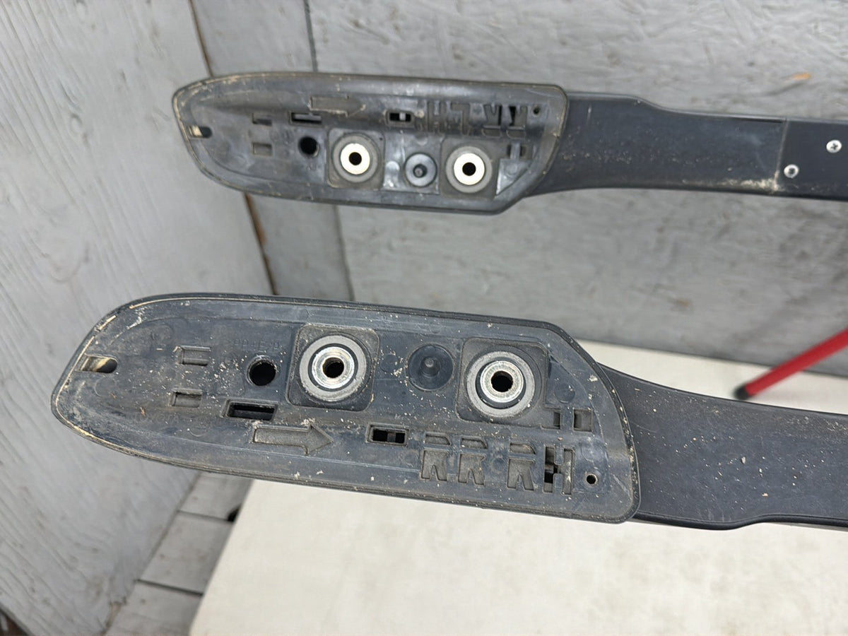 2017-2020 Toyota Sienna Roof Rack Baggage Cargo Cross Bars Carrier Pair OEM