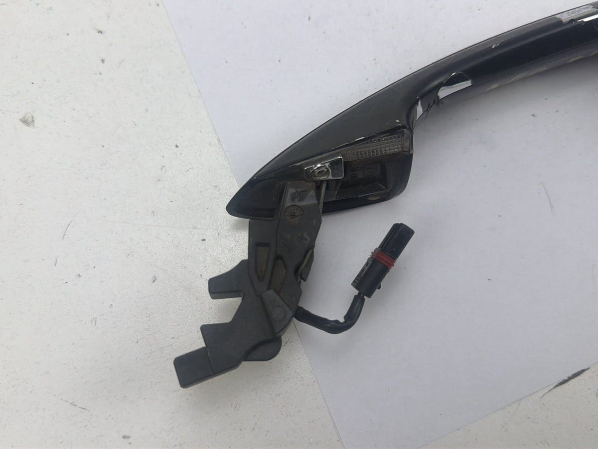 2012-2015 Mercedes-Benz Rear Right Passenger Side Exterior Door Handle OEM