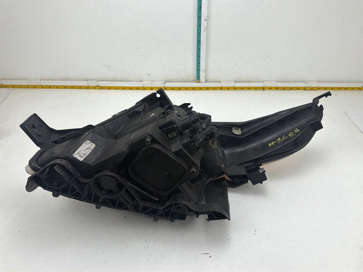 2011-2015 Ford Explorer Front Right Passenger Side Halogen Headlight Lamp OEM