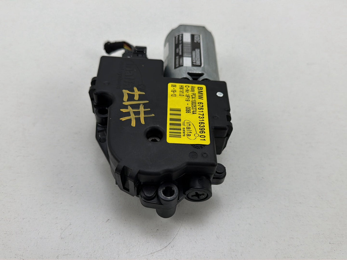 2012-2015 BMW X1 E84- Wiper Motor PN: 10025374A OEM