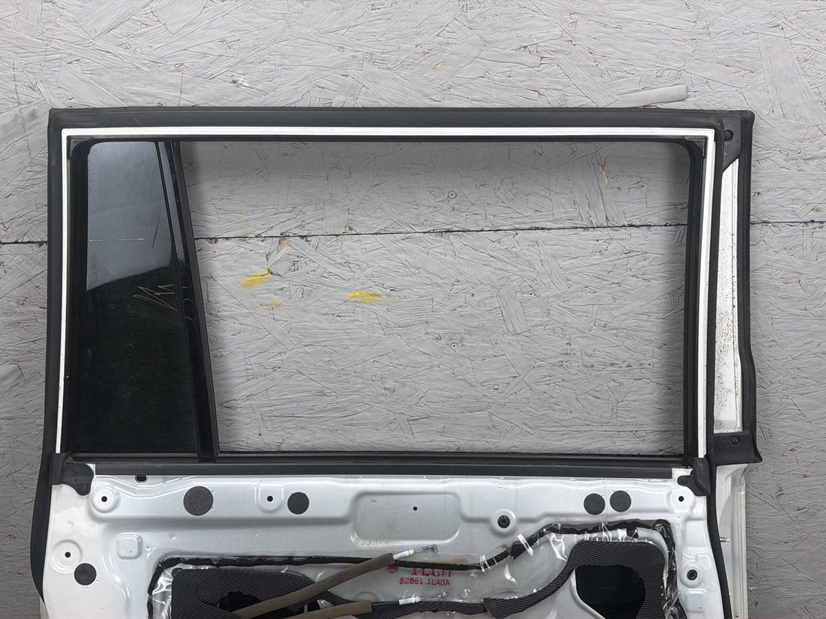 2011-2013 Infiniti QX56 Rear Left Door Shell With Quarter Glass OEM