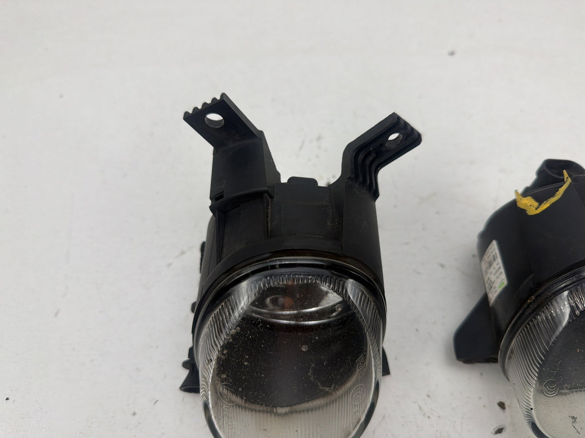 2005-2008 Audi A4 Front Bumper Fog Driving Lights Lamps Pair 8E0941699C OEM