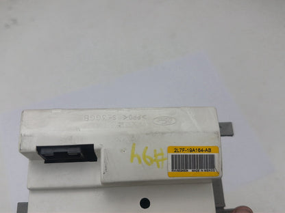 2003-2006 Lincoln Navigator U228-Audio Radio Headphone Control 2L7F-19A164-AB OEM