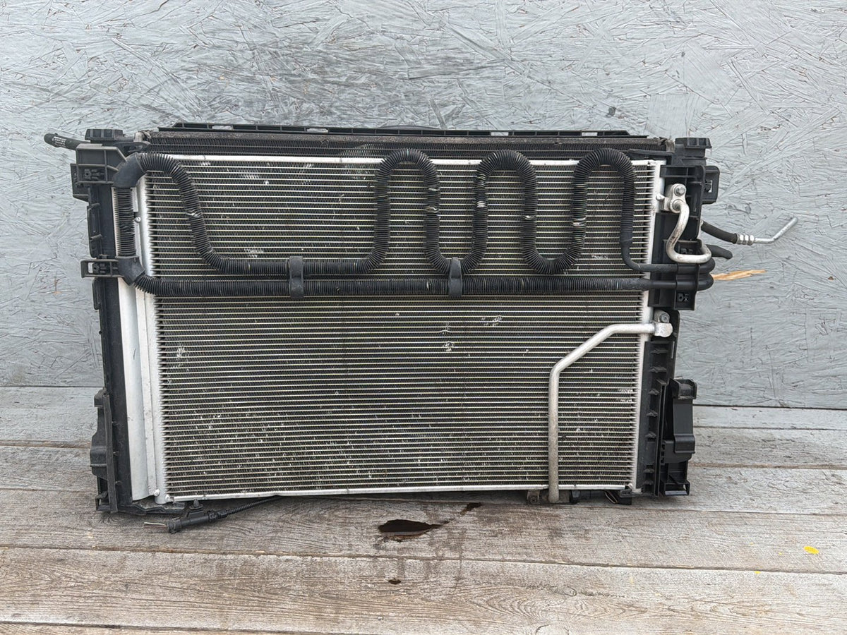 2010-2016 Mercedes-Benz E-Class Engine&AC Radiator A2045000293, A2045001403 OEM