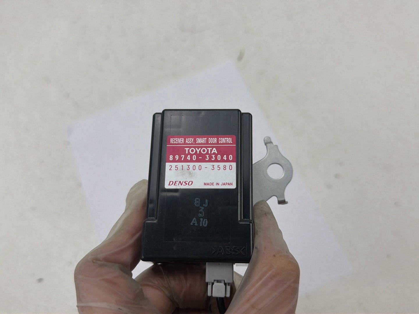 2007-2012 Lexus ES350 Smart Key Receiver Door Control Module 89740-33040 OEM