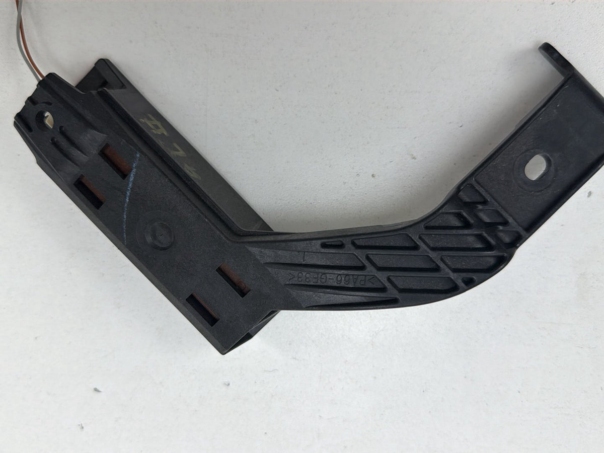 2010-2015 Toyota Prius W30- Smart Key Keyless Entry Antenna Module w/Bracket OEM
