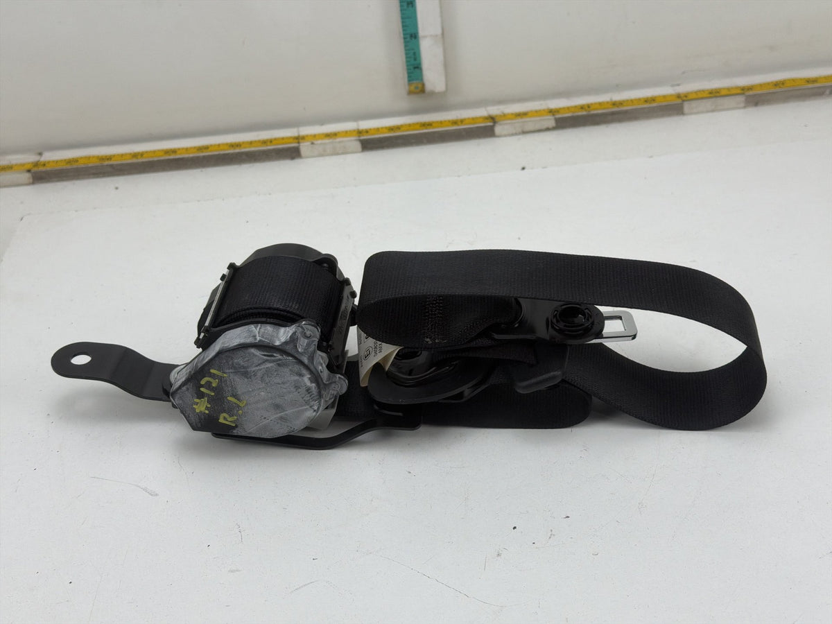 2007-2013 BMW X5 Rear Left Driver Side 2nd Row Seat Belt 606345501C OEM