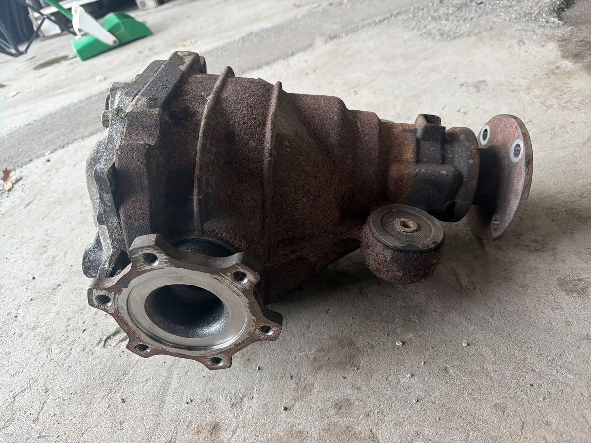 2011-2017 Infiniti QX56 5.6L Rear Axle Differential Carrier Assembly OEM