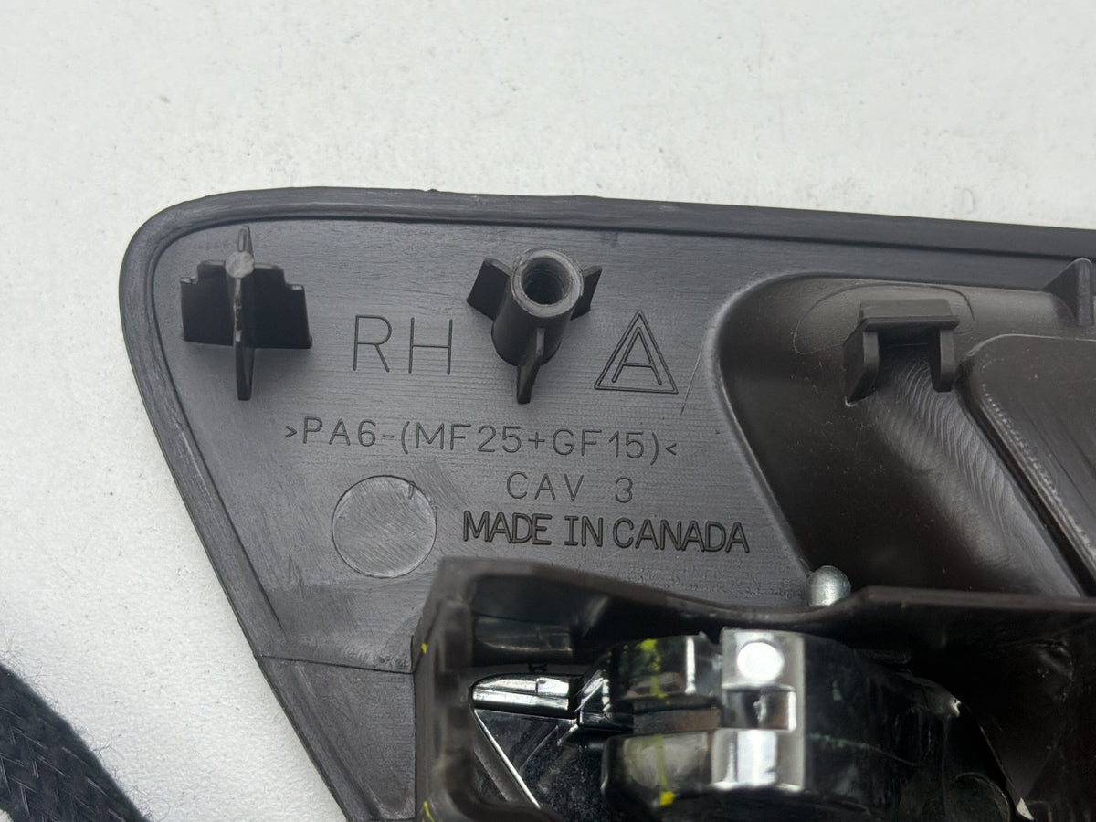 2007-2013 GMC Sierra 1500 Front Right Interior Door Handle OEM