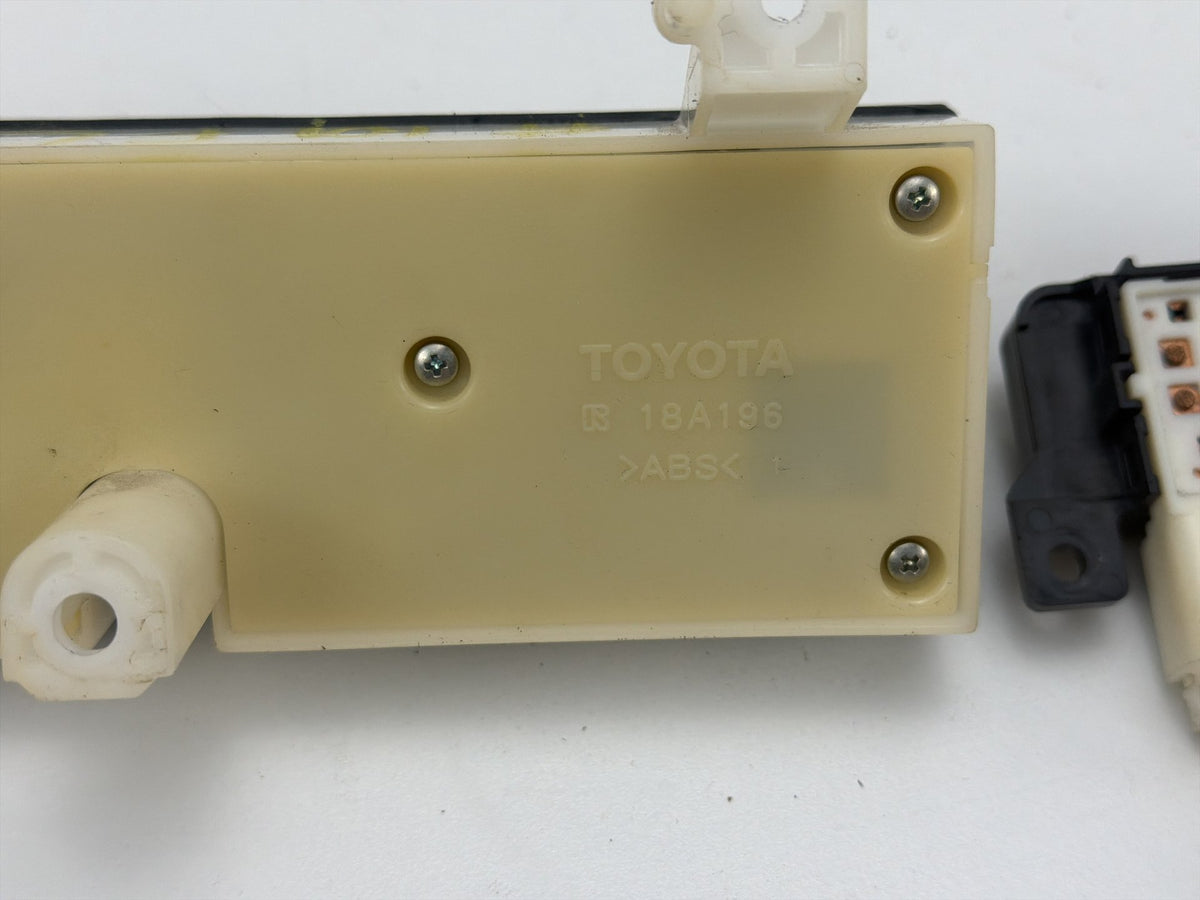 2007-2012 Lexus ES350 V40-Front Left Driver Seat Control Adjustable 18A196 OEM