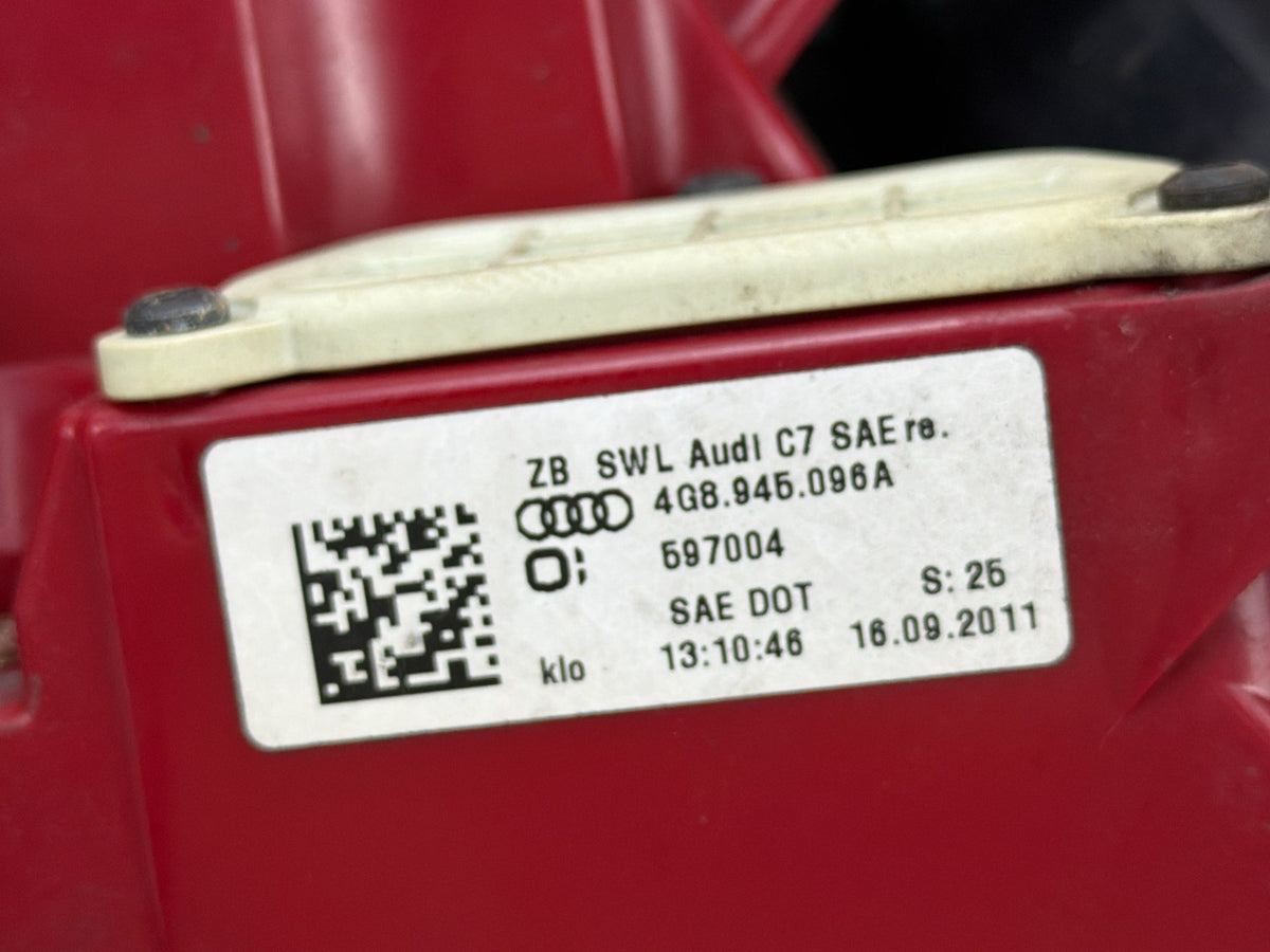2012-2015 Audi A7 Quattro Right Passenger Side Outer Tail Light 4G8945096A OEM