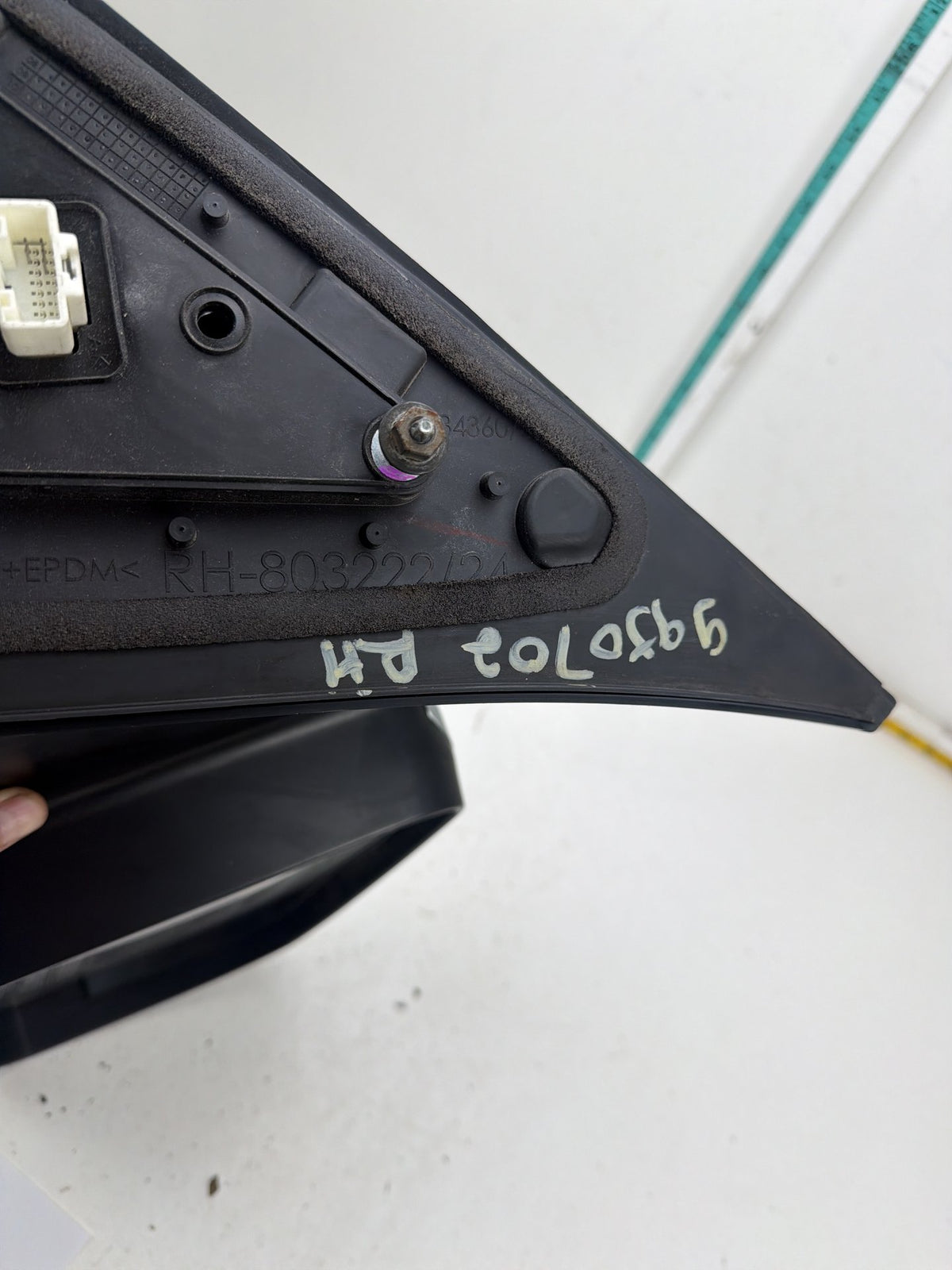 2008-2013 Toyota Sequoia Right Passenger Side View Door Mirror Power Heated OEM