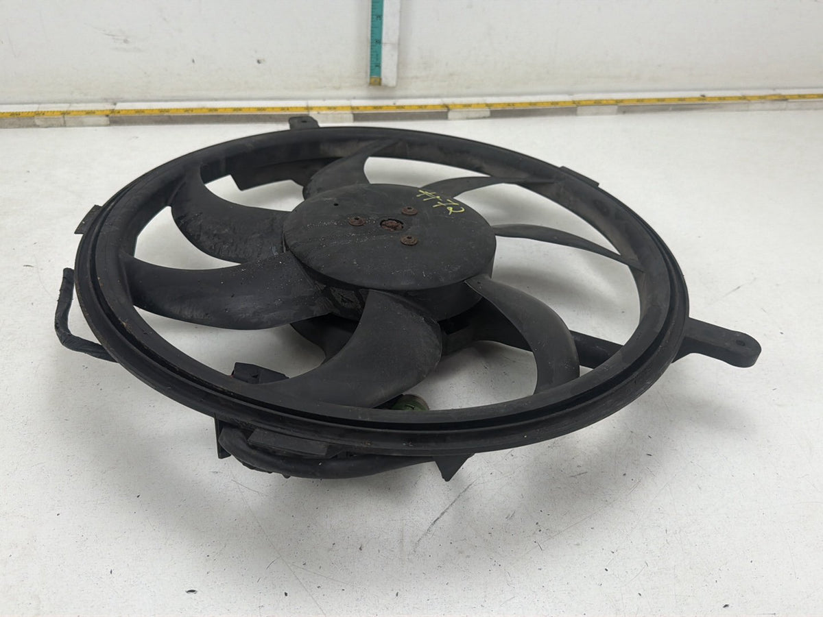 2007-2013 Mini Cooper S R56-Radiator Fan Motor Assembly M5758003,013030302 Bosch