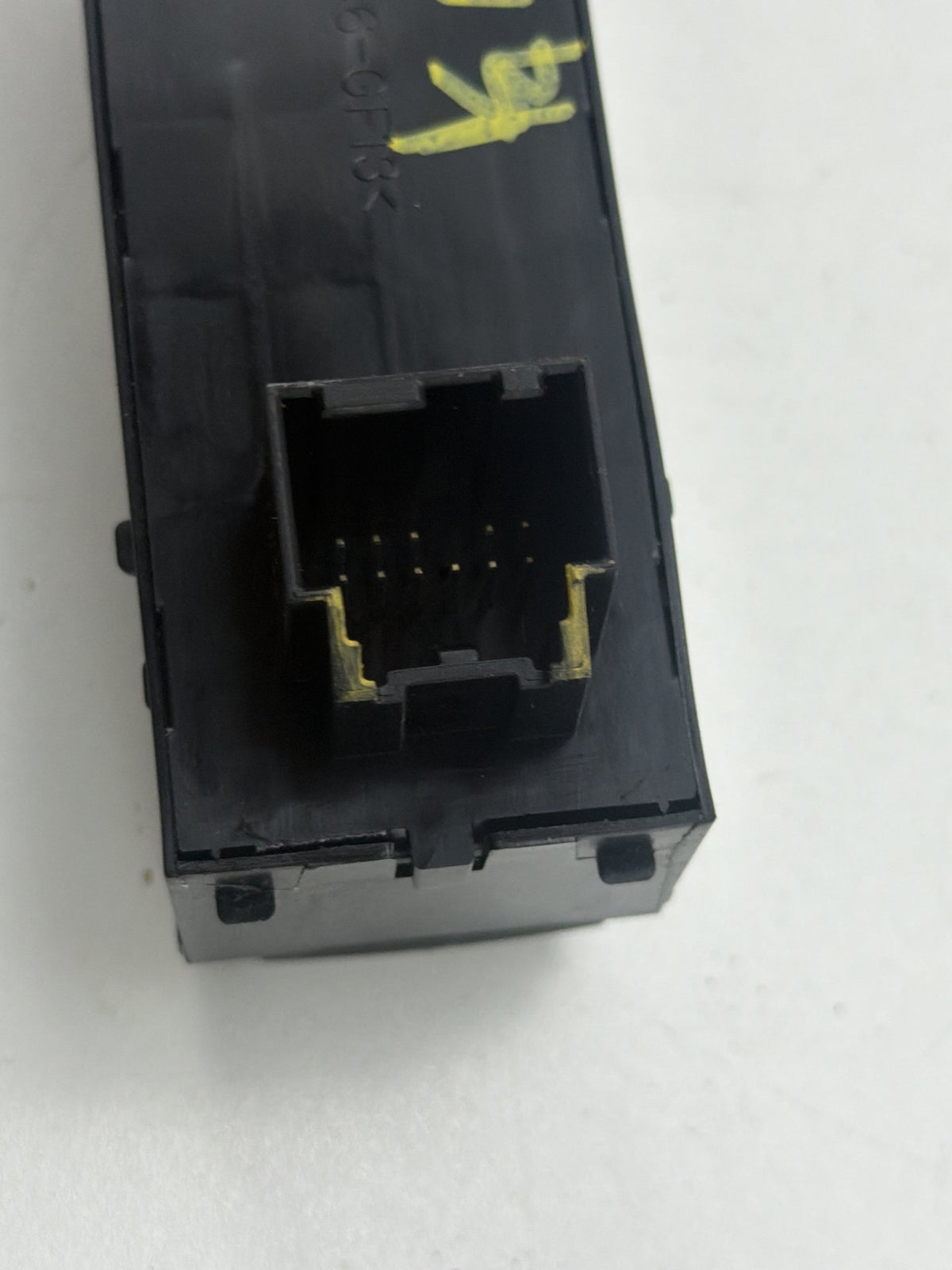 2007-2014 GMC DENALI GMT900 Traction Control Park Assist Pedal Adjust Switch OEM