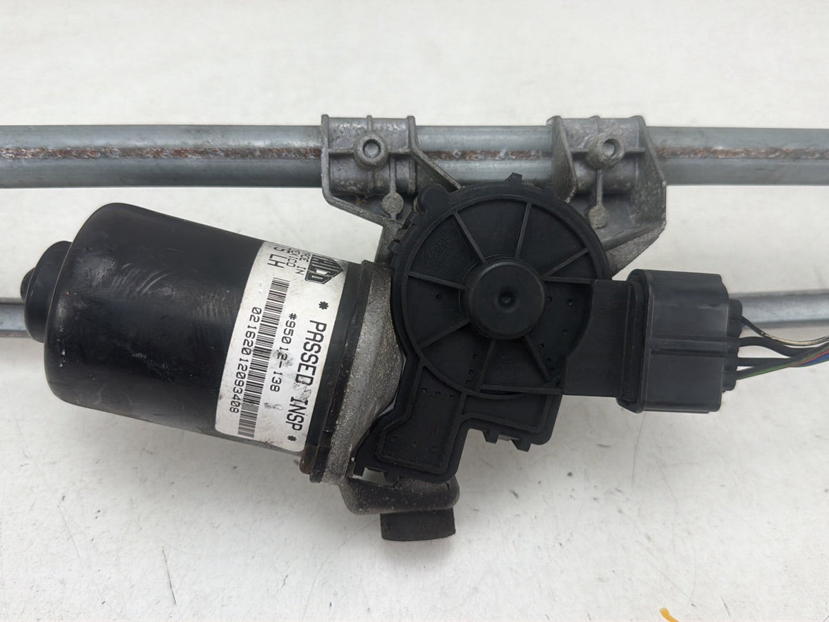 2008-2013 Land Rover Front Right Windshield Wiper Motor W/ Linkage 95012138 OEM