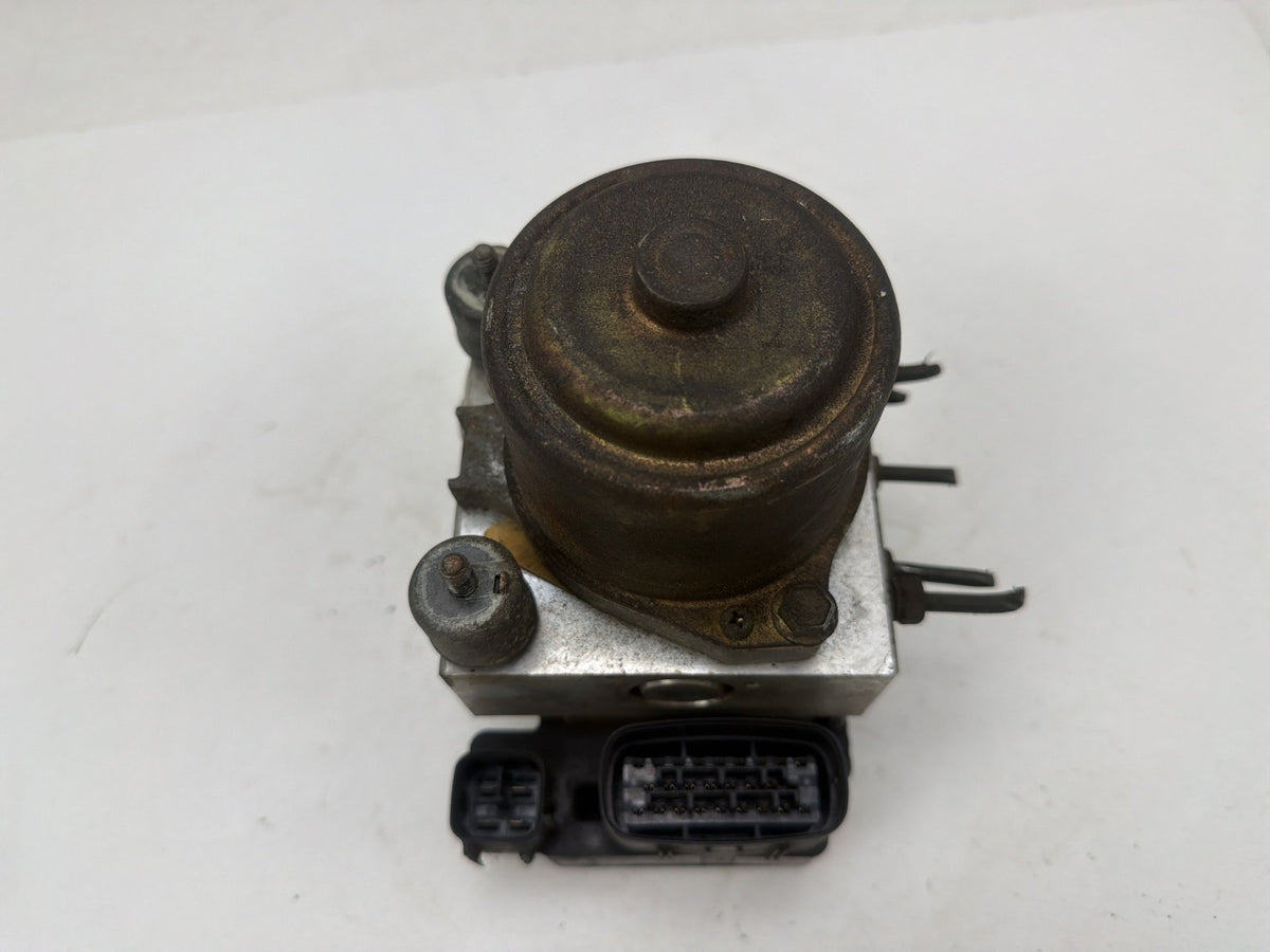 2002-2004 Mitsubishi Montero Sport ABS Anti-Lock Brake Pump OEM
