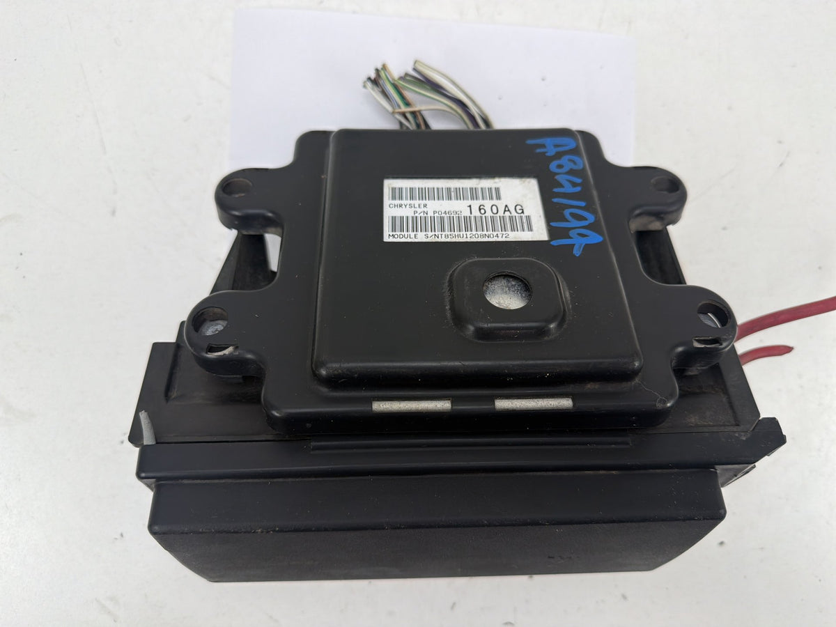 2008-2009 Jeep Grand Cherokee Fuse Box Relay Panel Body Module P04692163AG OEM