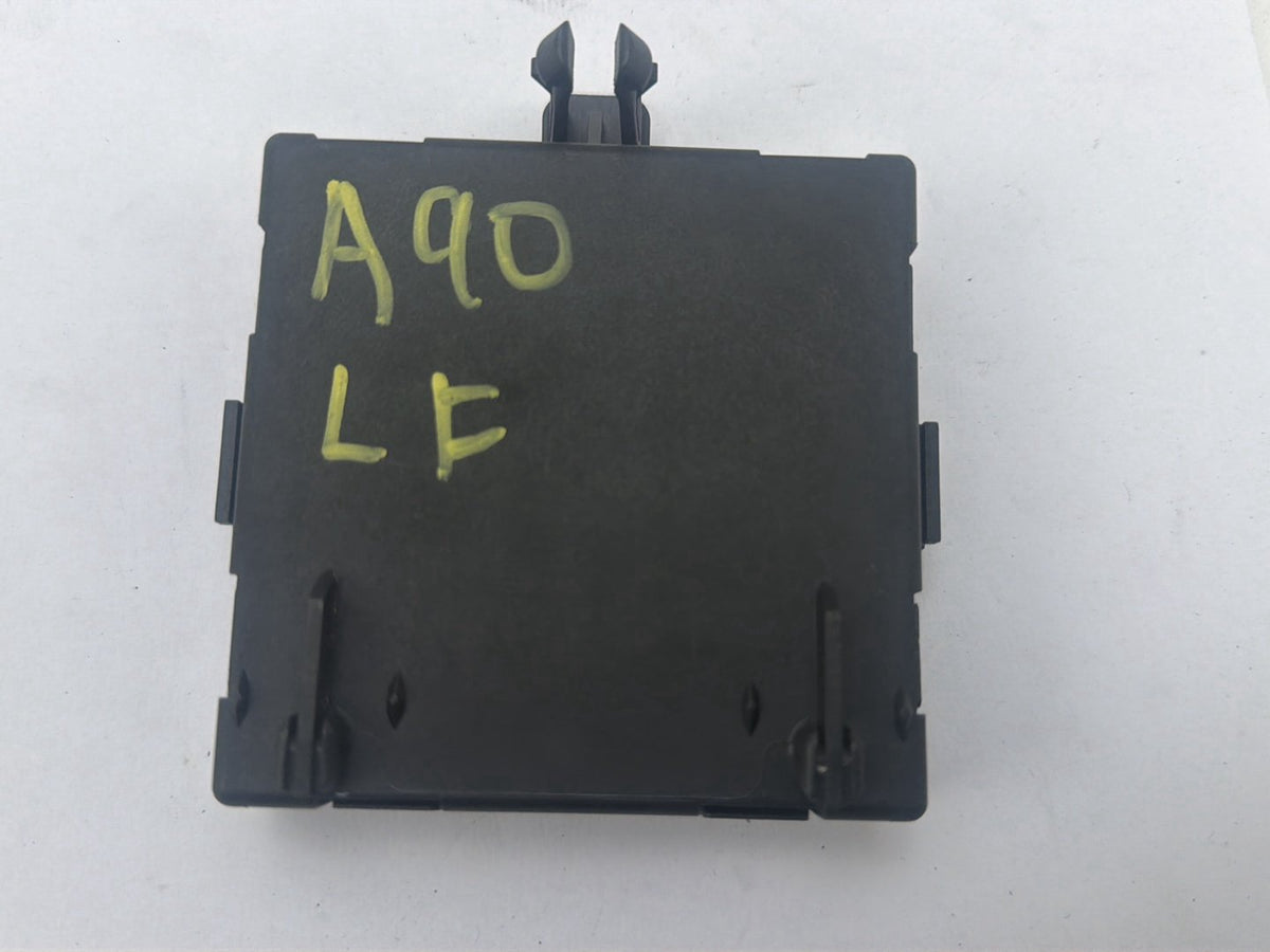 2012-2016 Mercedes-Benz GL450 Left Side Door Control Module A1669005605 OEM