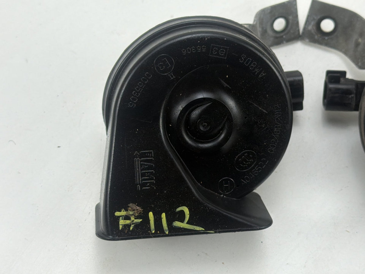 2014-2021 Maserati Quattroporte Front Dual Electric Horns Set High Low Tone OEM