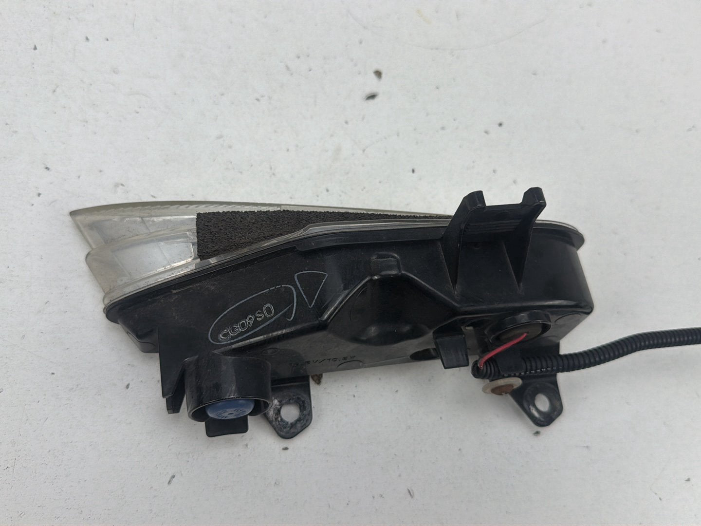 2014-2020 Infiniti Q50 Front Right Passenger Side LED Turn Signal Light OEM