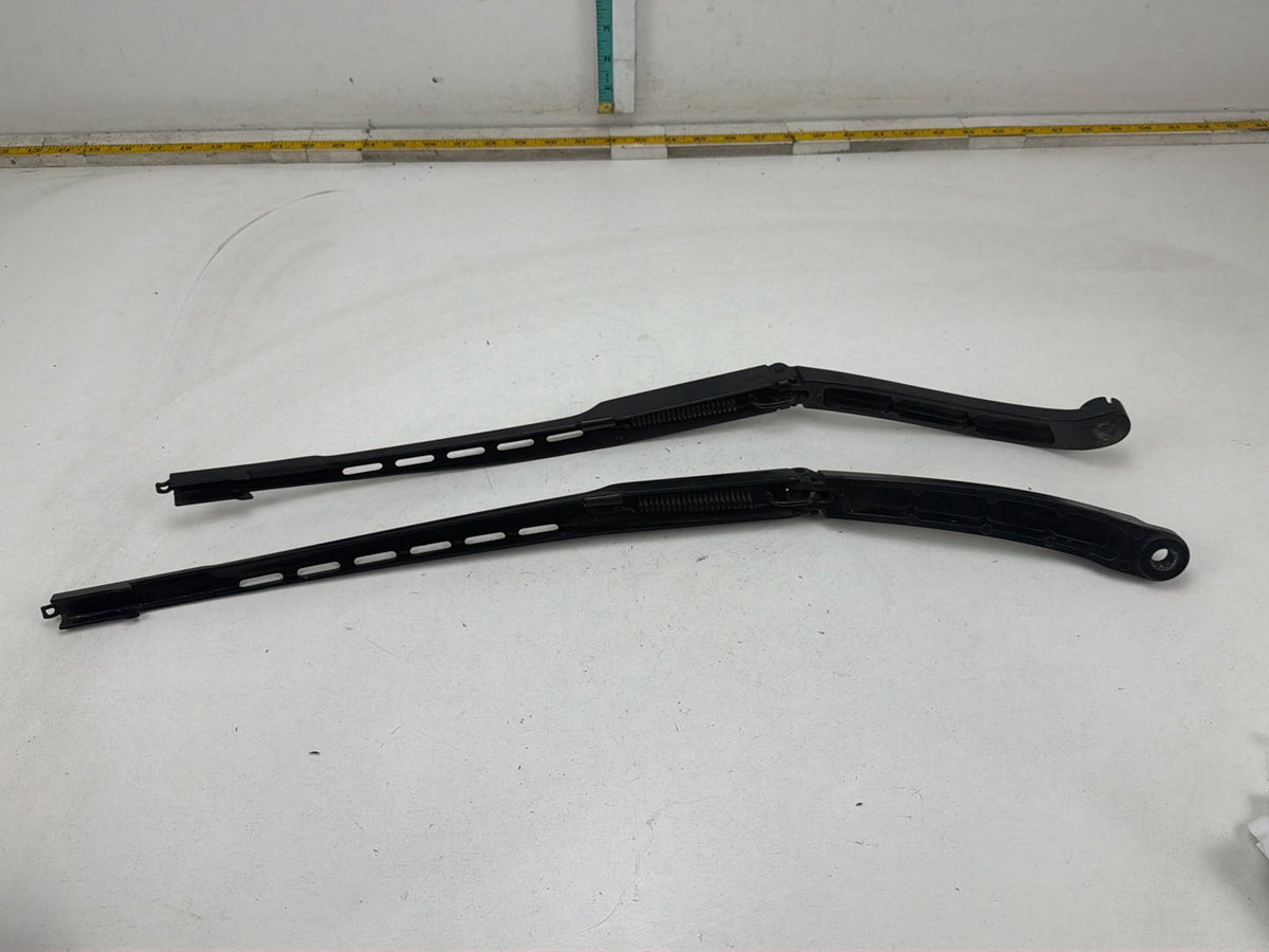 2013-2020 Lincoln MKZ Windshield Wiper Arms Right/Left Side DP53-17C495-AB OEM