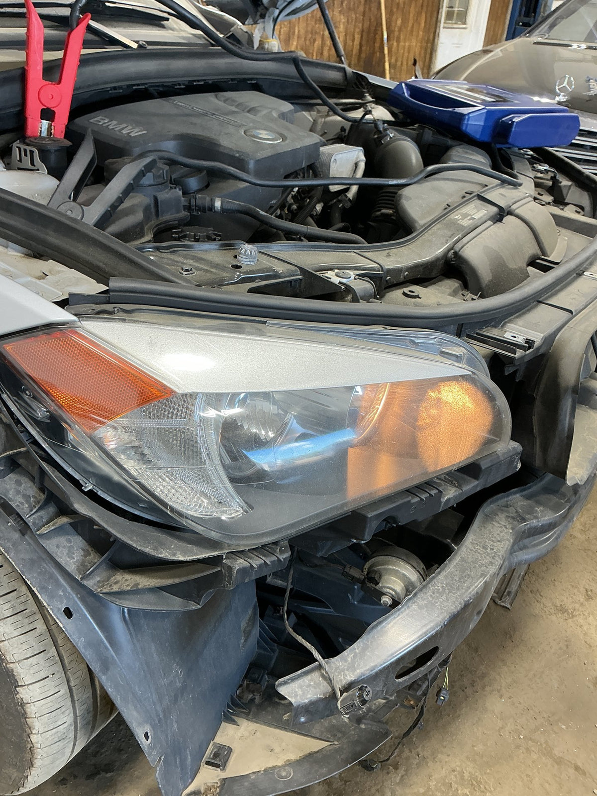 2012-2015 BMW X1 E84 SUV Right Headlight 63117290238 OEM